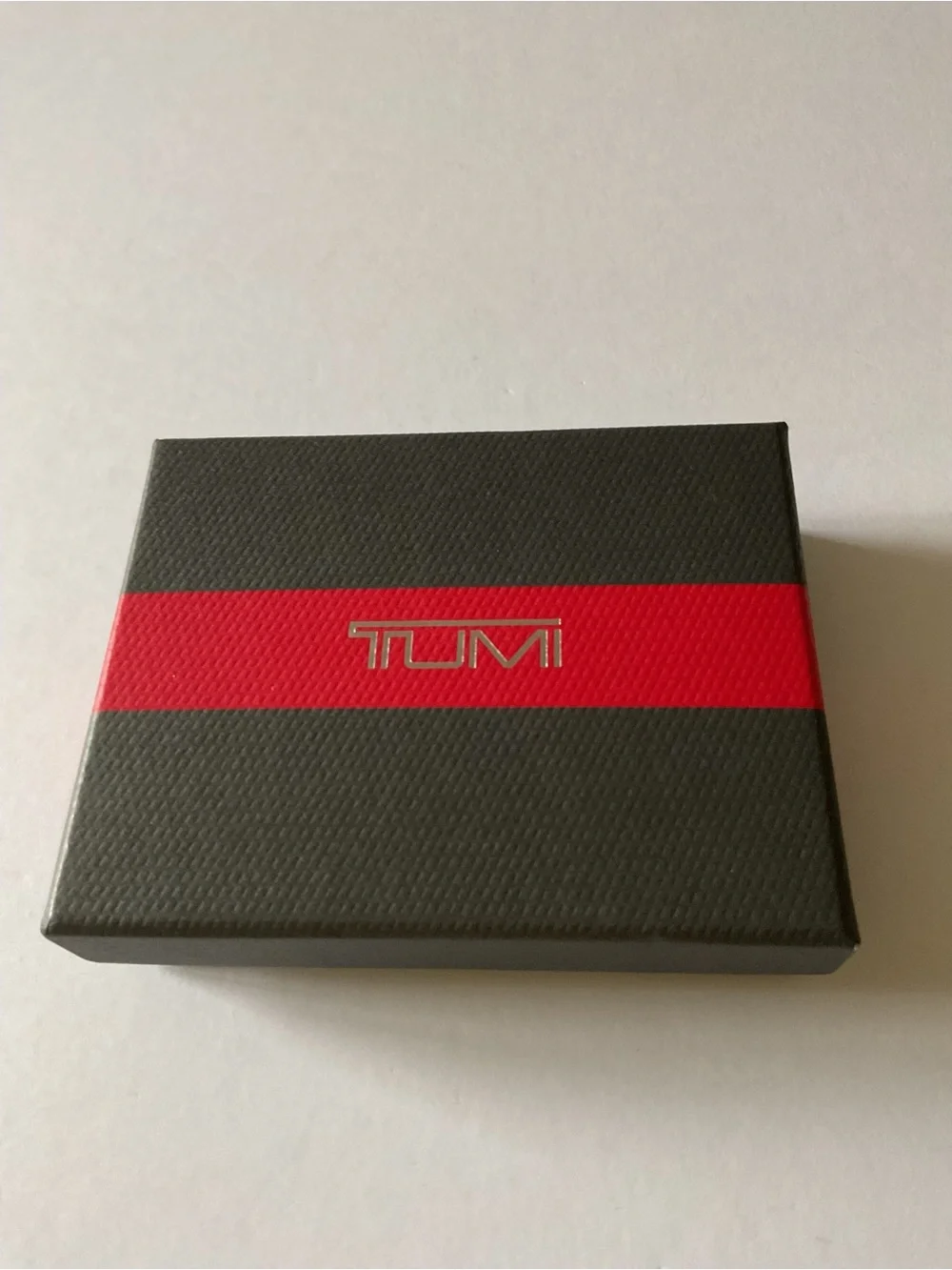 TUMI NASSAU DOUBLE BILLFOLD WALLET BLACK GOLDEN BROWN NEW IN BOX